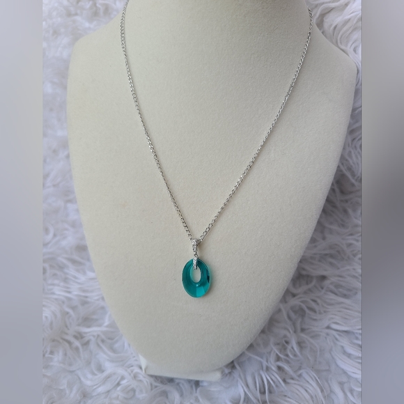 Gorgeous Swarovski Turquoise Necklace-Excellent Condition - Picture 3 of 7